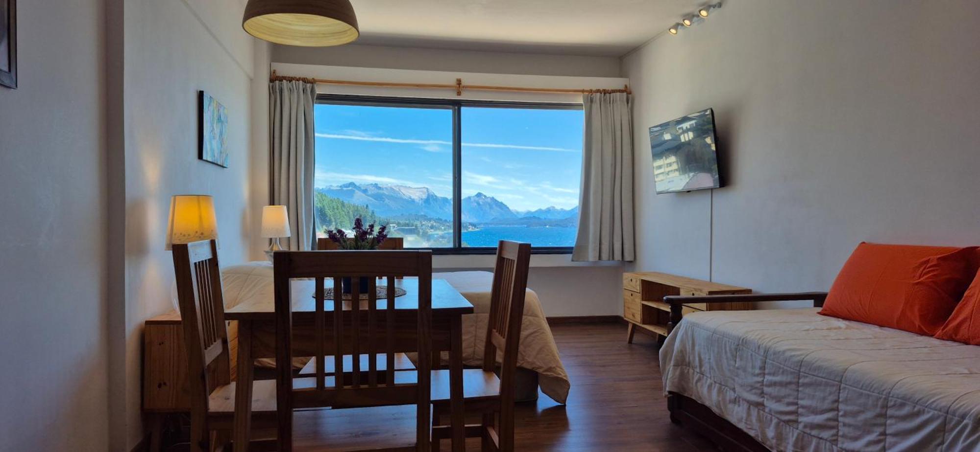 Piso 8 Apartment